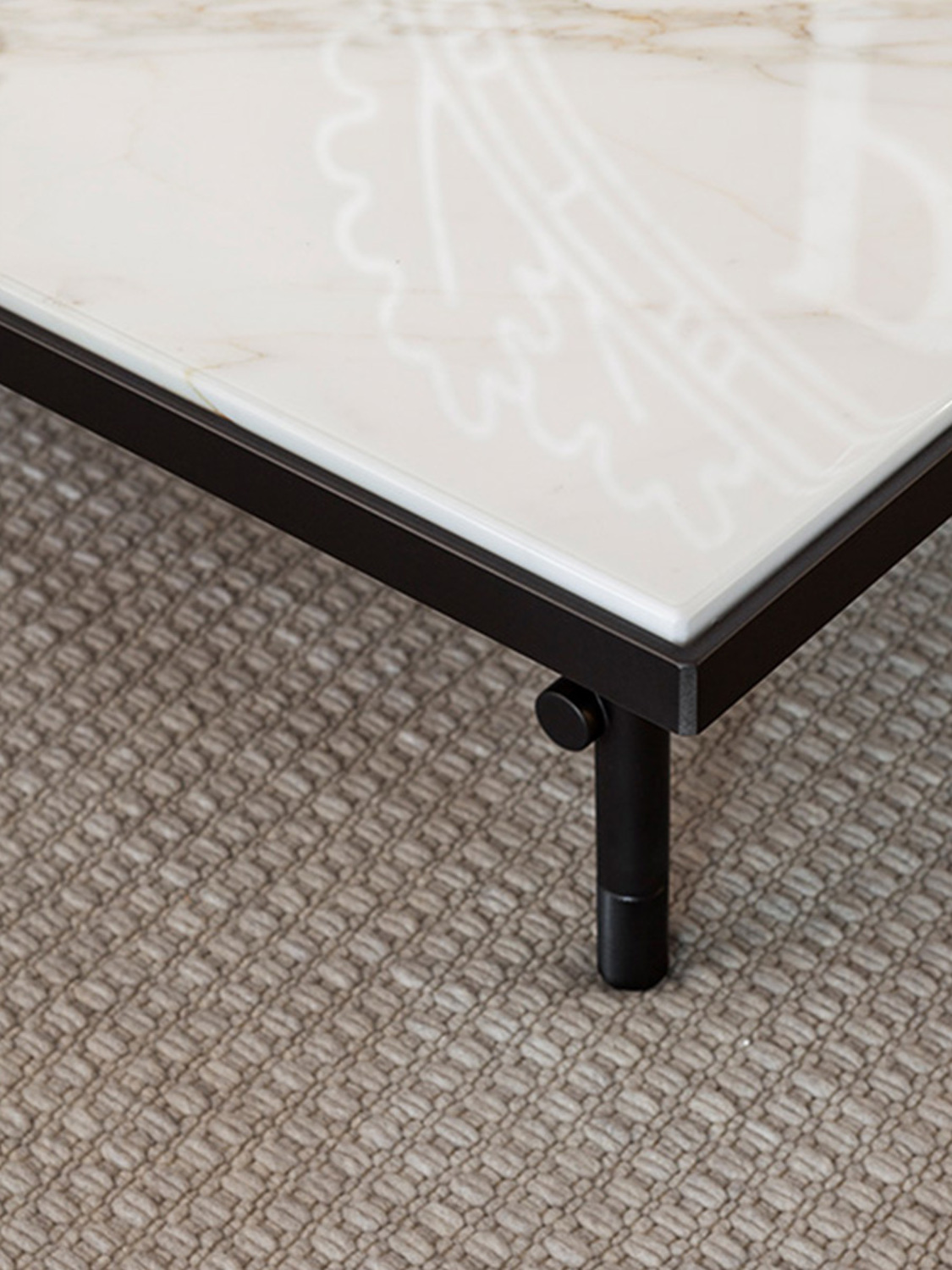 07 pierre small table