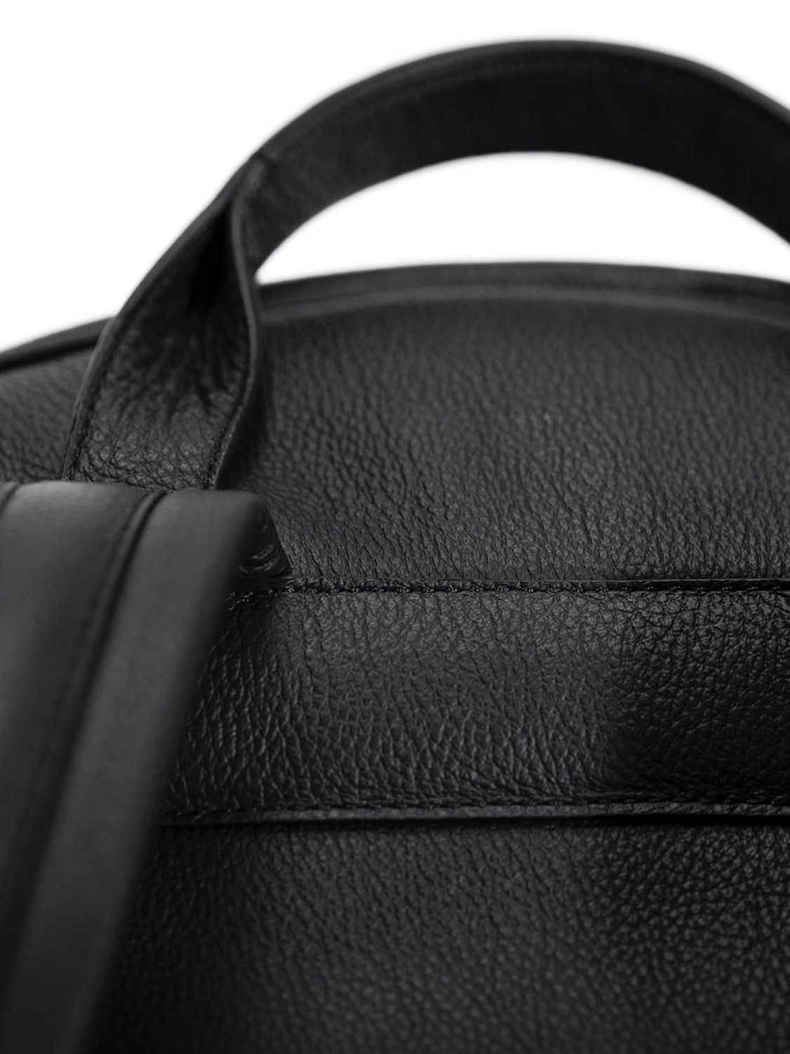 05 traveller collection backpack