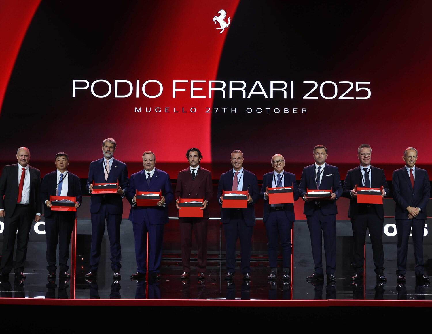 01 podio ferrari 2025